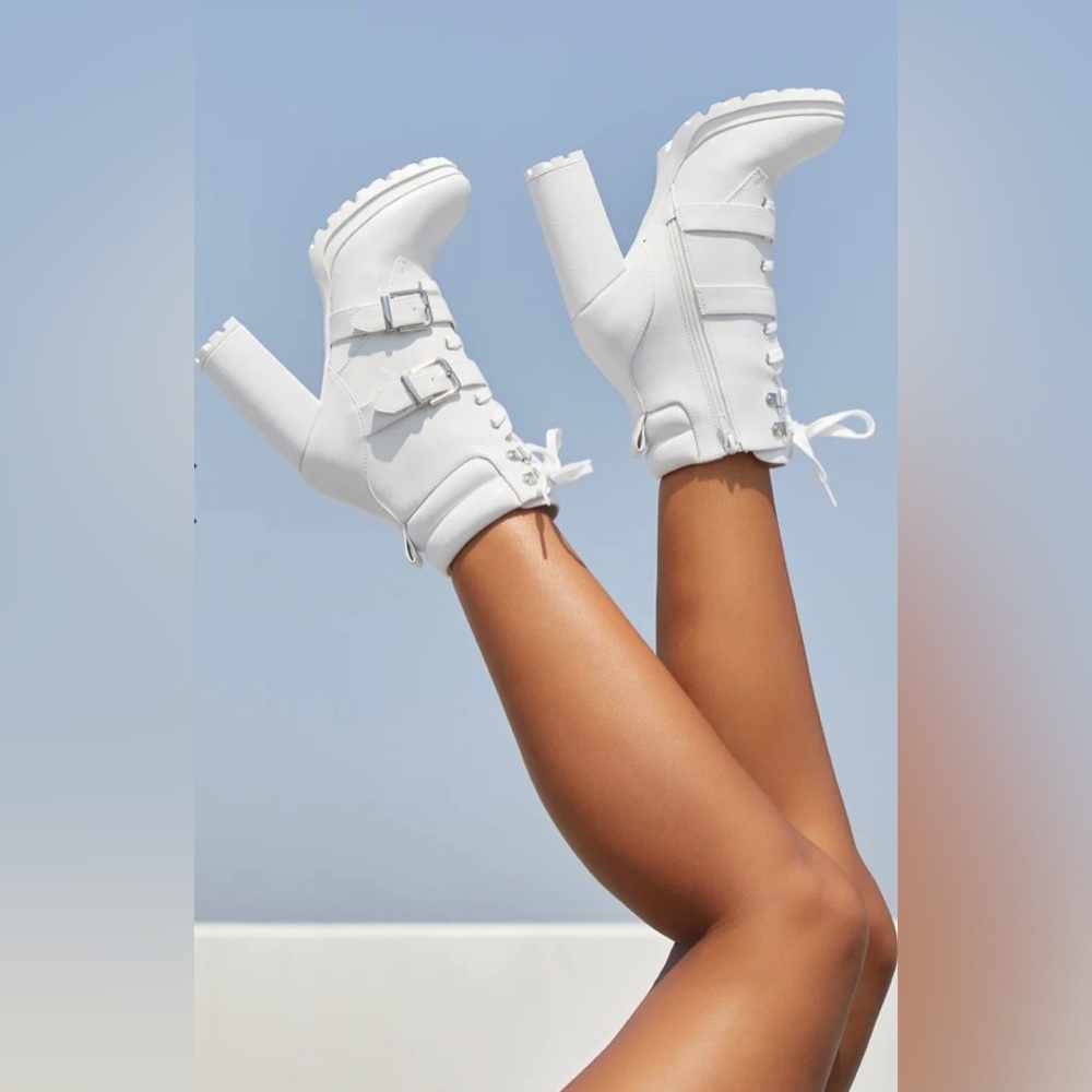 Analisa Block Heel Bootie